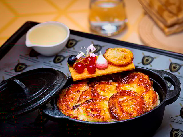 <em>Carpet pudding</em>