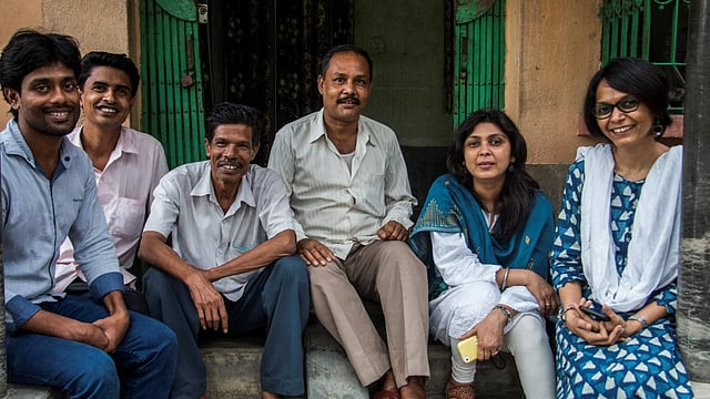 Sarita and Sarika with the artisans