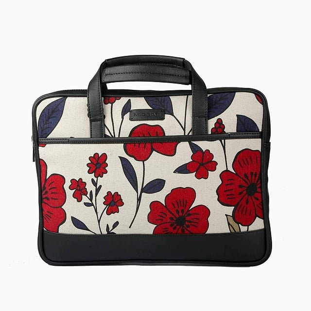 <em>Roperro Migear Whiz Avenue Organic Laptop Bag</em>