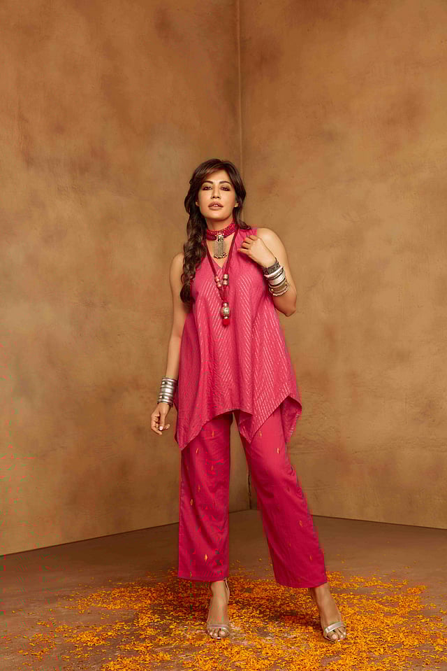 Trendsetting pink kurta