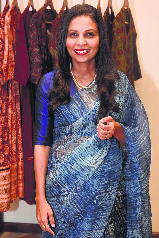 <em>Shalini James</em>