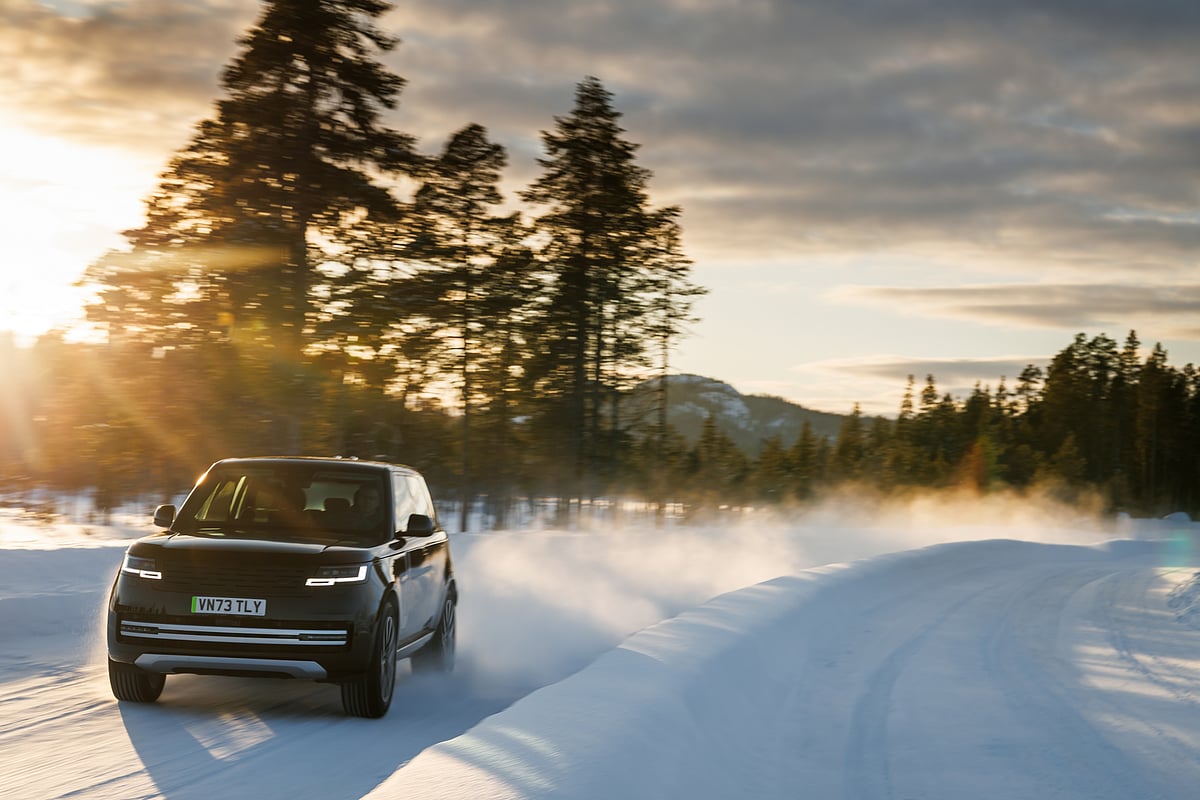 Range Rover Electric: Leading the Way for Electric Propulsion ...