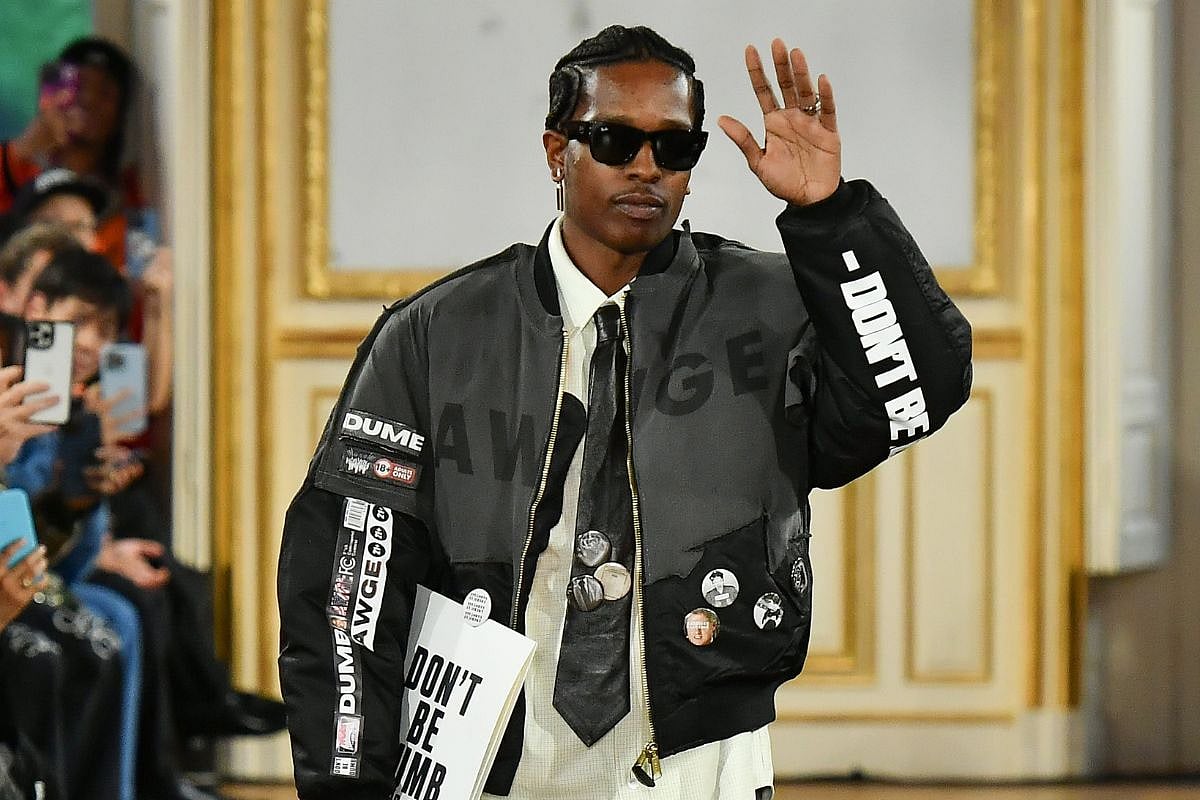 Loewe's Spring Collection by Jonathan Anderson at Paris Fashion