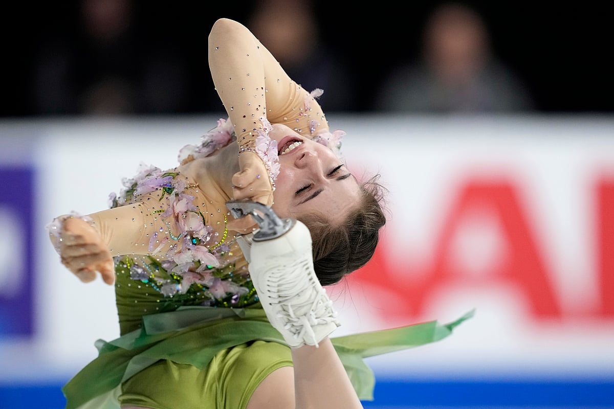 Higuchi wins women's gold, Miura and Kihara capture pairs in