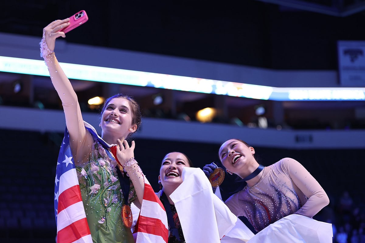 Higuchi wins women's gold, Miura and Kihara capture pairs in