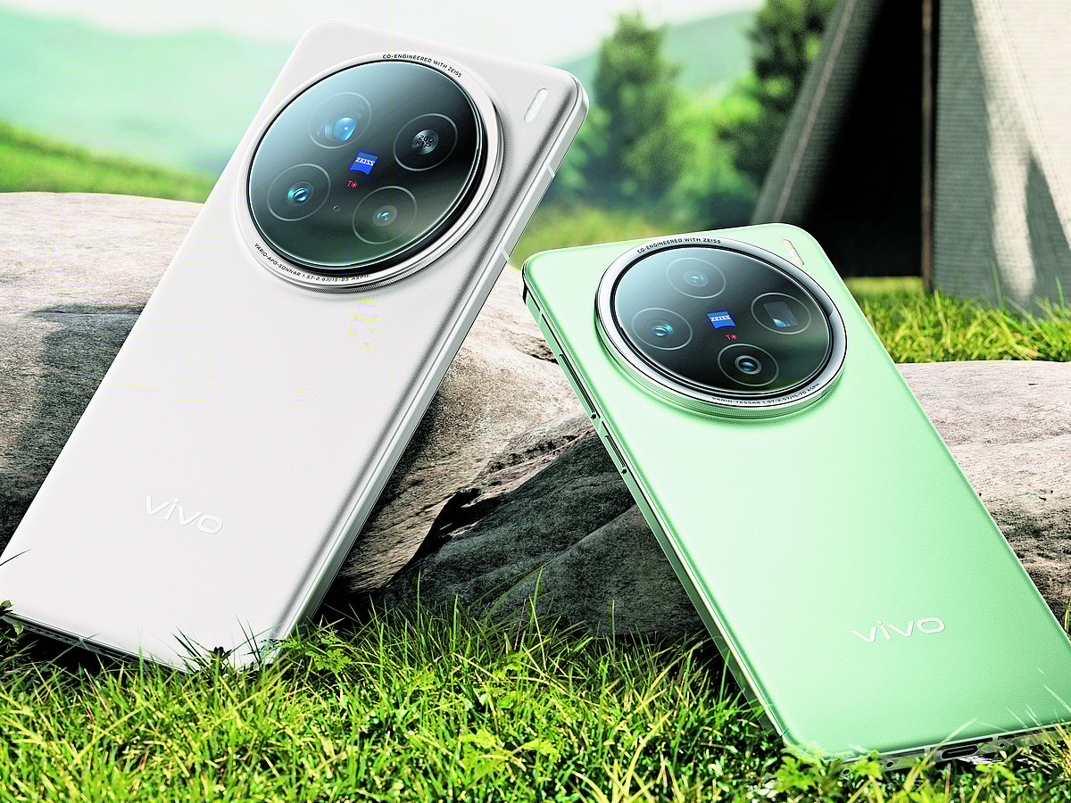 X200-Pro-Titanium-X200-Green-2