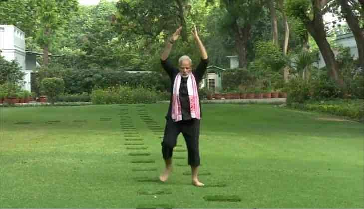 Watch: PM Narendra Modi accepts Virat Kohli's fitness challenge, shares ...