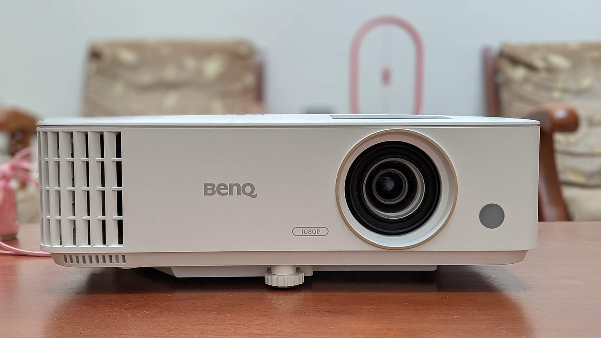 BenQ TH585 プロジェクター　フルHD BenQ TH585 Review | PCMag