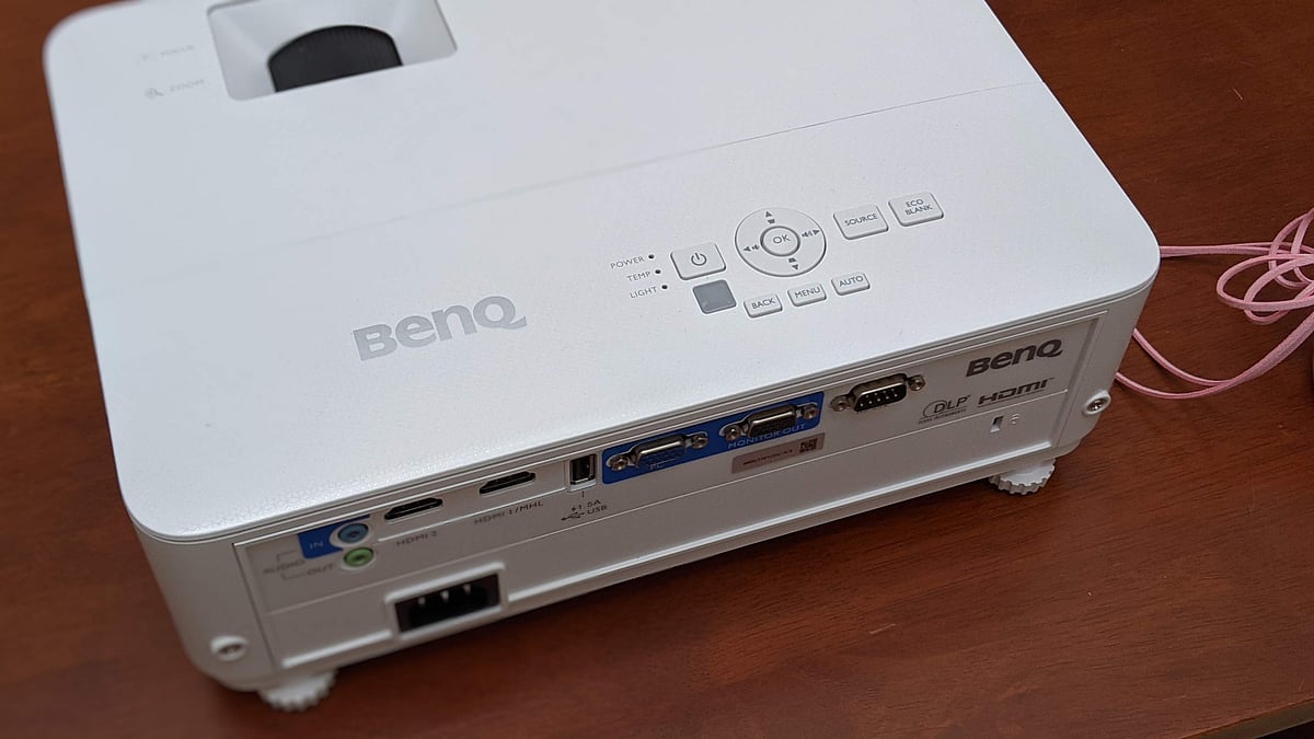 Y*様 BenQ ホームプロジェクター　TH585 本体+付属品、箱付き TH585 Product Info | BenQ US